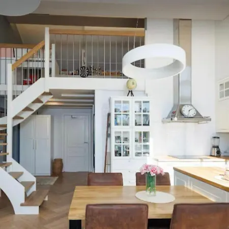 Apartment The Luxe Loft 2br By Homeystay