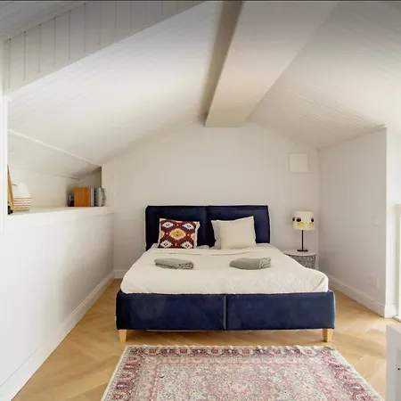 The Luxe Loft 2br By Homeystay Apartment *